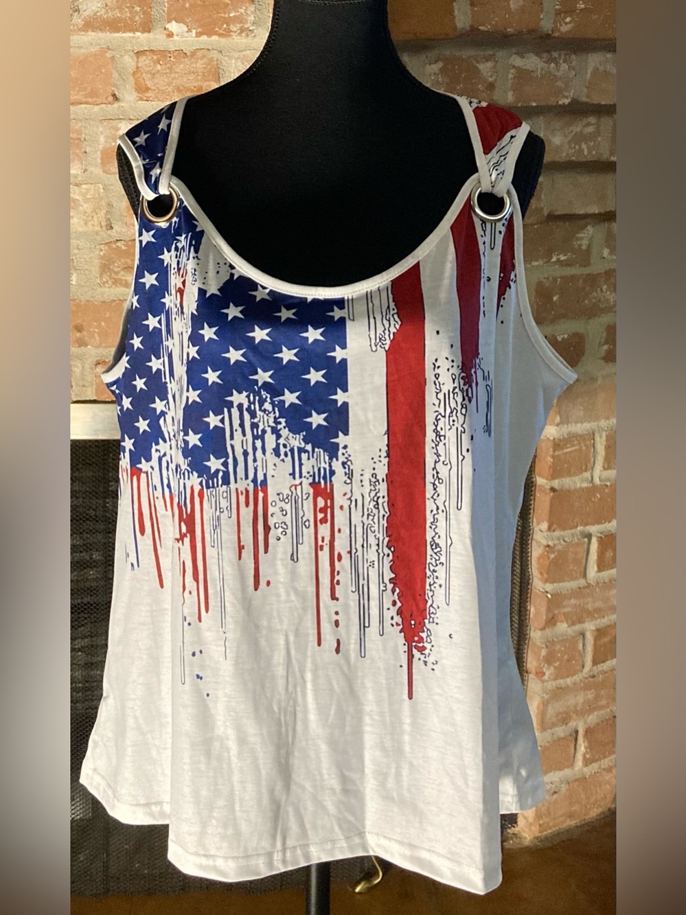 Women's White Flag Graphic Tank Top - Unbranded